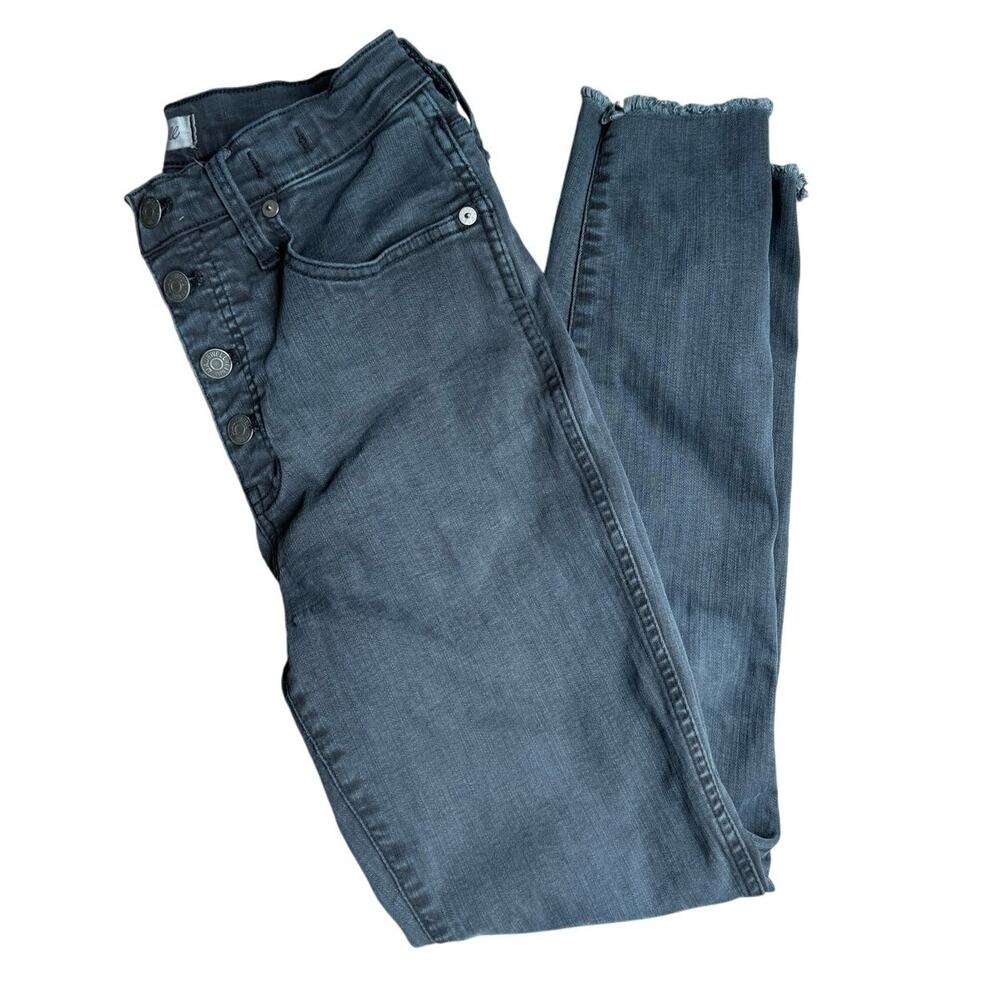 Madewell 10 inch High Rise Skinny.  Size 28